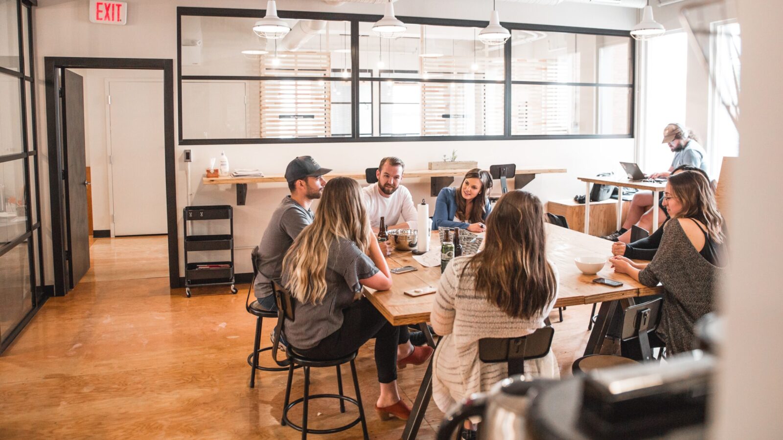 OUR BLOG 9 How to Manage Staff During Summer 2021